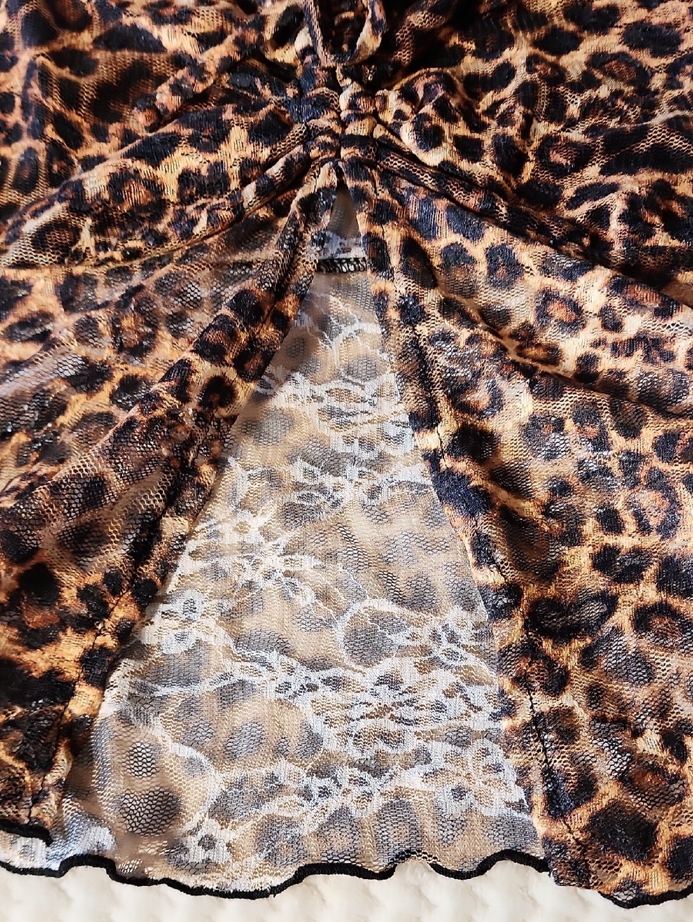 Rebellious Dreamer Leopard Print Sheer Sleeveless Crop Top - Picture 9 of 10